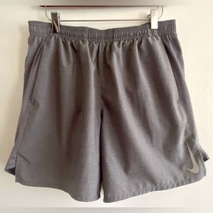 Nike Dri-FIT Challenger 2-in-1 shorts